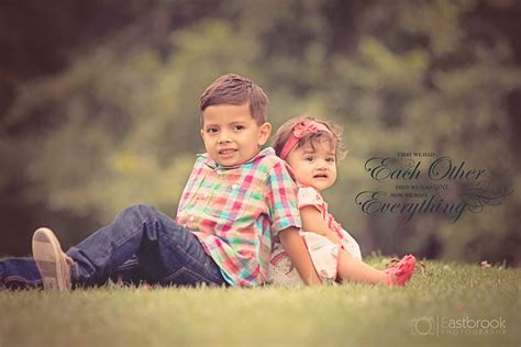 sibling photography idea brother and sister photo idea