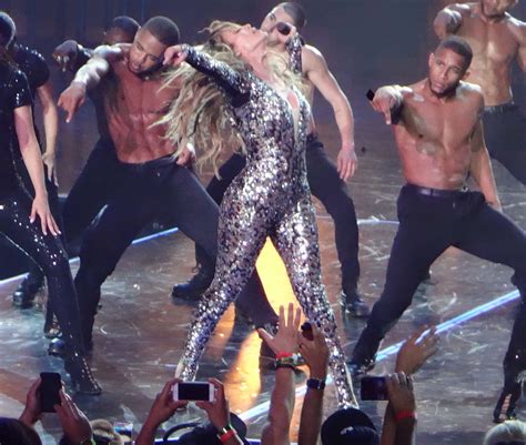 Jennifer Lopez Performs Live At Planet Hollywood 21 Gotceleb