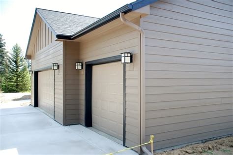 square foot rambler   car garage  spokane true built home