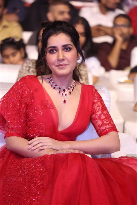 actress raashi khanna red dress pics world famous lover pre release