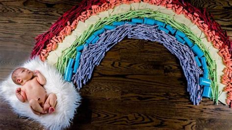 kansas womans rainbow baby photo  ivf items  viral kansas