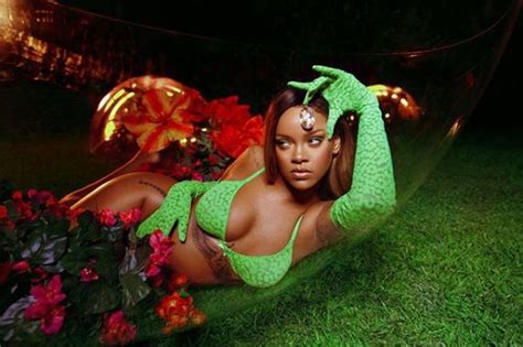 See Pics Rihanna S Savage X Fenty Fashion Show Bona