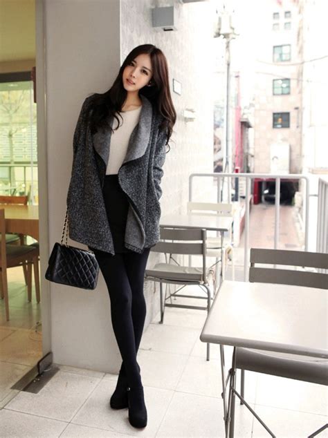 korean fashion grey jacket white top black skirt leggings black ankle boots 스타일 워츠