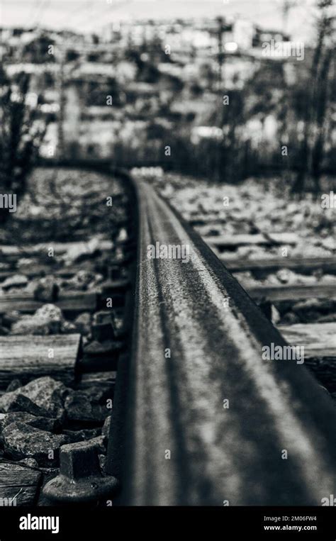 curved train track stock photo alamy