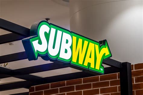 subway suing  franchisees  unpaid leases
