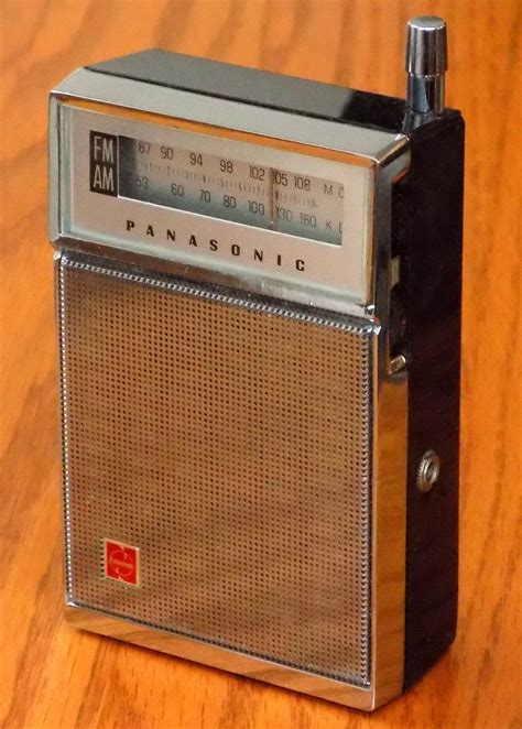 vintage panasonic transistor radio model rf  aka  star flight fm  bands