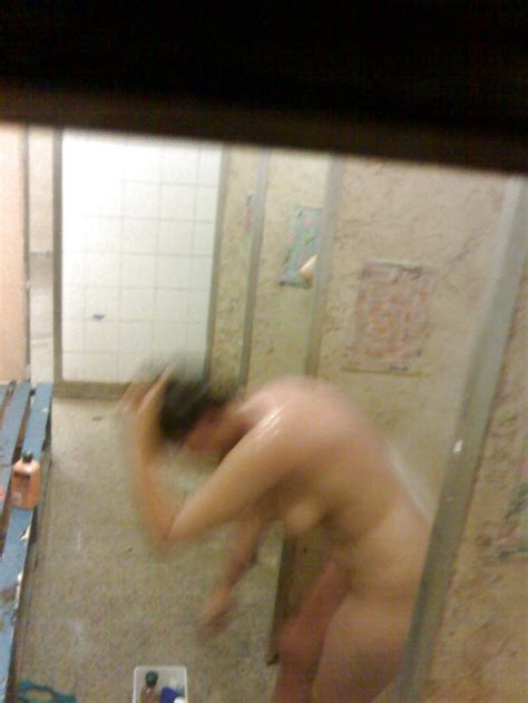 israeli army girls shower voyeur 16 02 10 9 pics