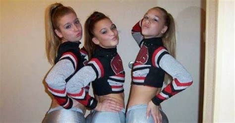 amateur teen cheerleaders showing and flashing sexy
