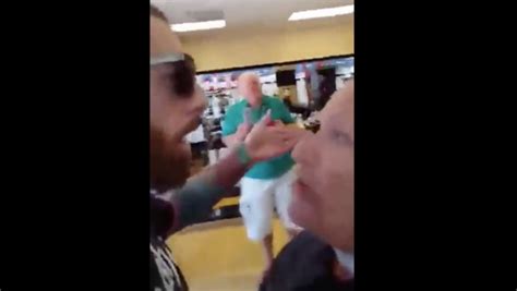 she s wildin woman goes crazy on a taco bell manager for disrespecting her son video