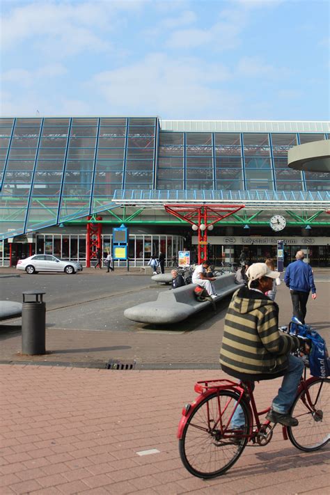 stationsplein nederland