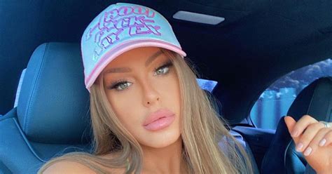 Tana Mongeau Goes Brunette Flaunts Brown Hair In A Bikini