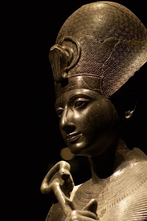 Is Ramses Related To King Tut