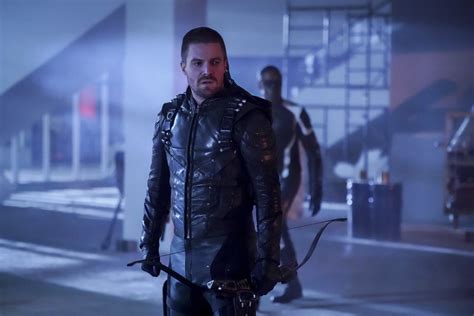 Arrow S 150th Episode Embraced The Past And Moved Forward