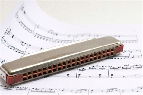 professional tips  harmonica  melodica  harmonica