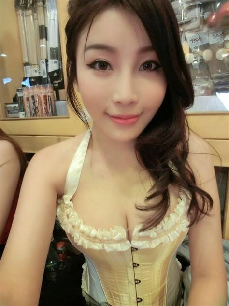 Girl Hot Sexy Lusia Tseng