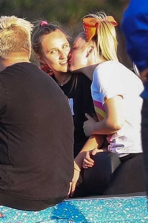 Jojo Siwa Kisses Girlfriend Kylie Prew As The Couple Hold Hands And