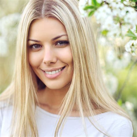 Beautiful Blonde Woman Face Close Up Stock Image Image Of Lovely