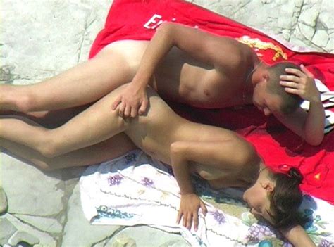Amateur Couple Beach Sex Voyeur Nude Beach Pictures