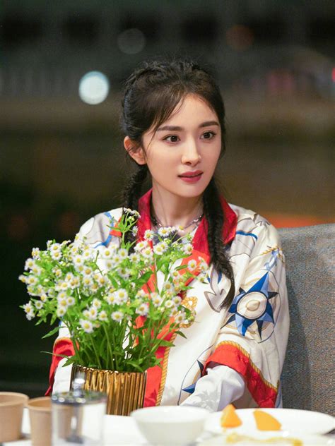 Yang Mi Once Said To Be Worth S 890mil Explains Why She Wouldnt Even