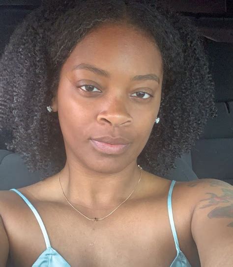 We Use Lace Fronts They Re F G Fire Ari Lennox Shares Positive
