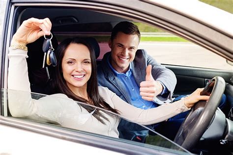top 10 tips to pass your driving test on your first attempt