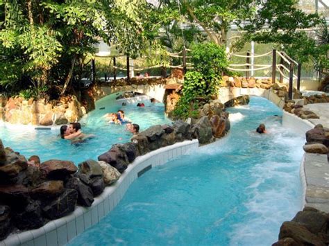 zwembad eemhof  zeewolde eemhof aqua mundo center parcs vakantie met subtropisch zwembad