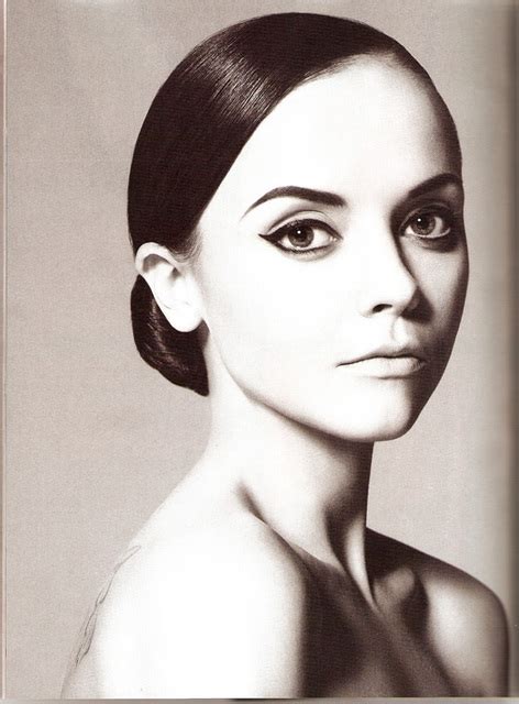 the girl who couldn t wear make up and other tales christina ricci is a secret prepster