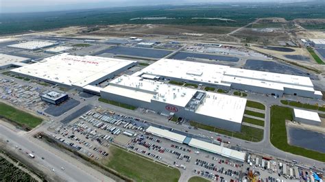 kia completes  mexico plant production begins mid