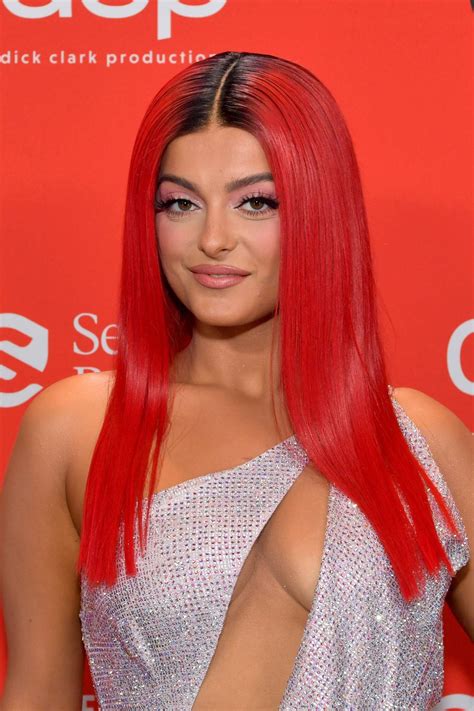 Bebe Rexha Shows Off Curves At 2020 Amas Bootymotiontv