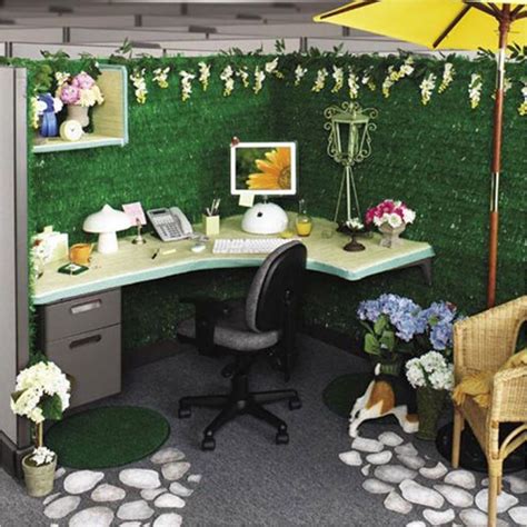 stunning green garden decor ideas   amaze  cubicle decor cubicle decor office