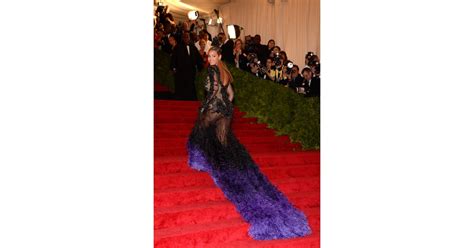 beyoncé knowles made a statement on the grand staircase