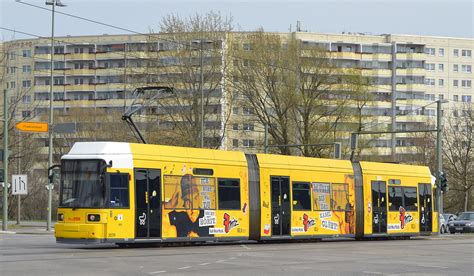 eine tram der berliner verkehrsbetriebe bvg nr karowstartbilderde