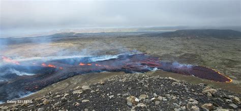 alerte catastrophe volcan en eruption pres de reykjavik islande lfdt