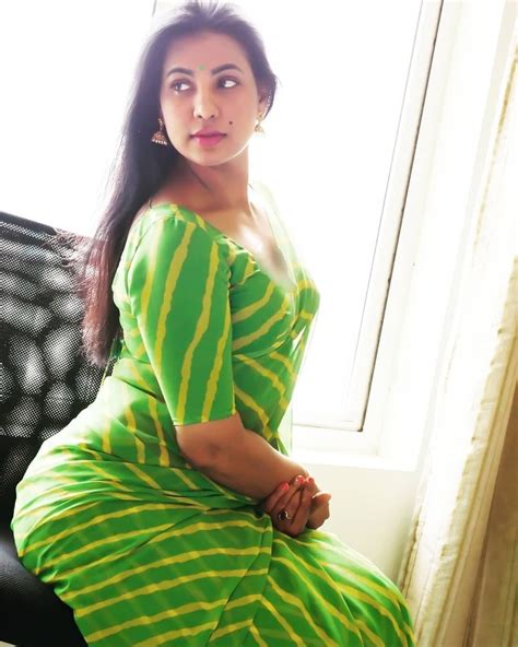 Instagram Model Shanaya Shannu Latest Green Saree Stills Indian Filmy