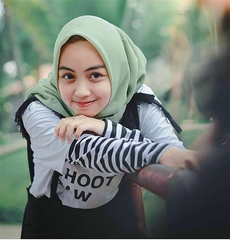 Foto Cewek Hijab Cantik Bokeh With Images Beautiful