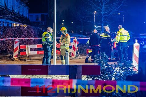 hulpdiensten reanimeren man na vuurwerk incident boerhaavestraat ridderkerk  rijnmond