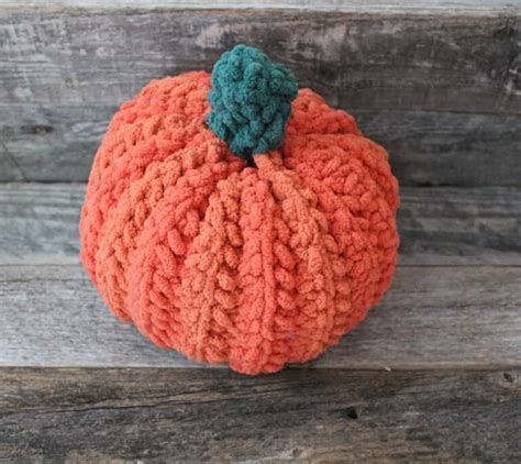 chunky crochet pumpkin patterns fall diy  crafty life