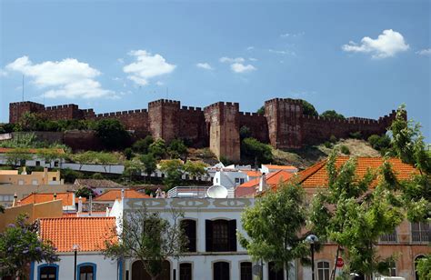 silves castle portugal travel guide