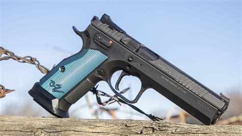 pistol review czs  ts   ultimate  competition shooting