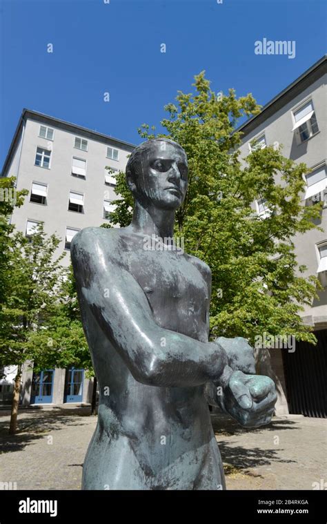 statue gedenkstaette deutscher widerstand bundesministerium der