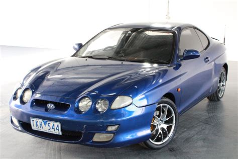 hyundai coupe fx  manual coupe auction   grays