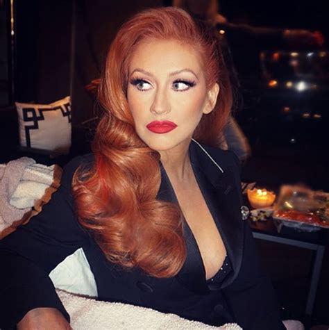 christina aguilera s red hair makeover — see the singer s new color