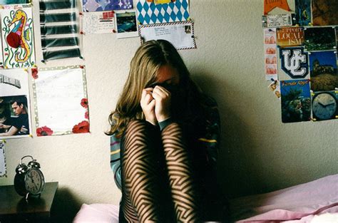 facing social pressures in college every college girl