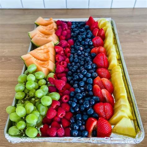 simple fruit platter    tastes amazing