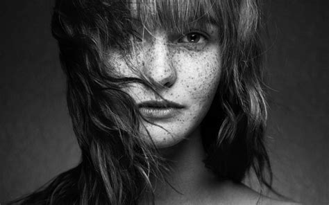 girl black and white freckles face wallpaper best hd wallpapers