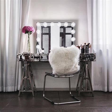 these 22 magnificent makeup stations will inspire you more
