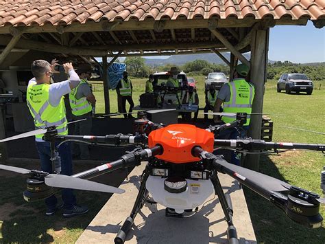 finalizada mais uma edicao  curso de piloto de drone de pulverizacao em porto alegre skydrones