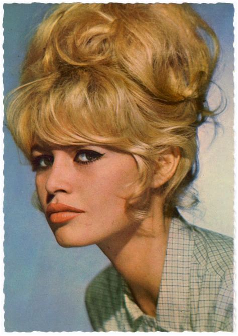 Brigitte Bardot The Style Icon In Pictures Bardot Hair Brigitte
