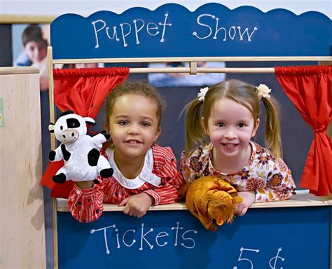 puppet show kinderberry hill