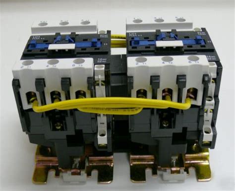 reversing contactor    hp  phase